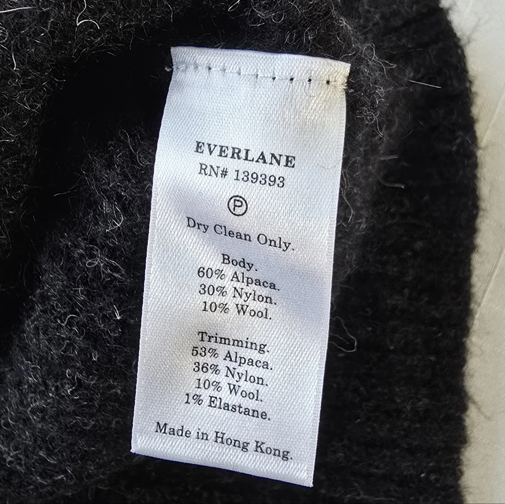 Everlane Charcoal Crew and Ivory Crew Sweaters ScandiMinimal Softgirl Light Wt - Picture 4 of 11